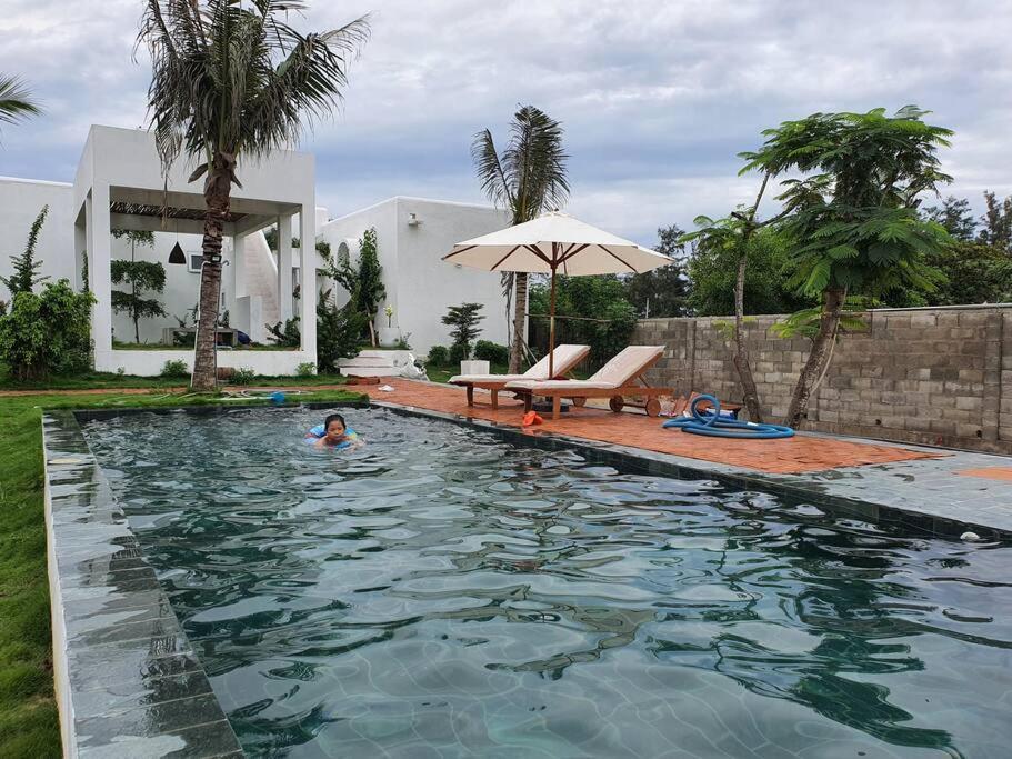 Ho Lan Retreat, Villa Mat Bien Danh Cho 8 Nguoi. Pho Tri 外观 照片